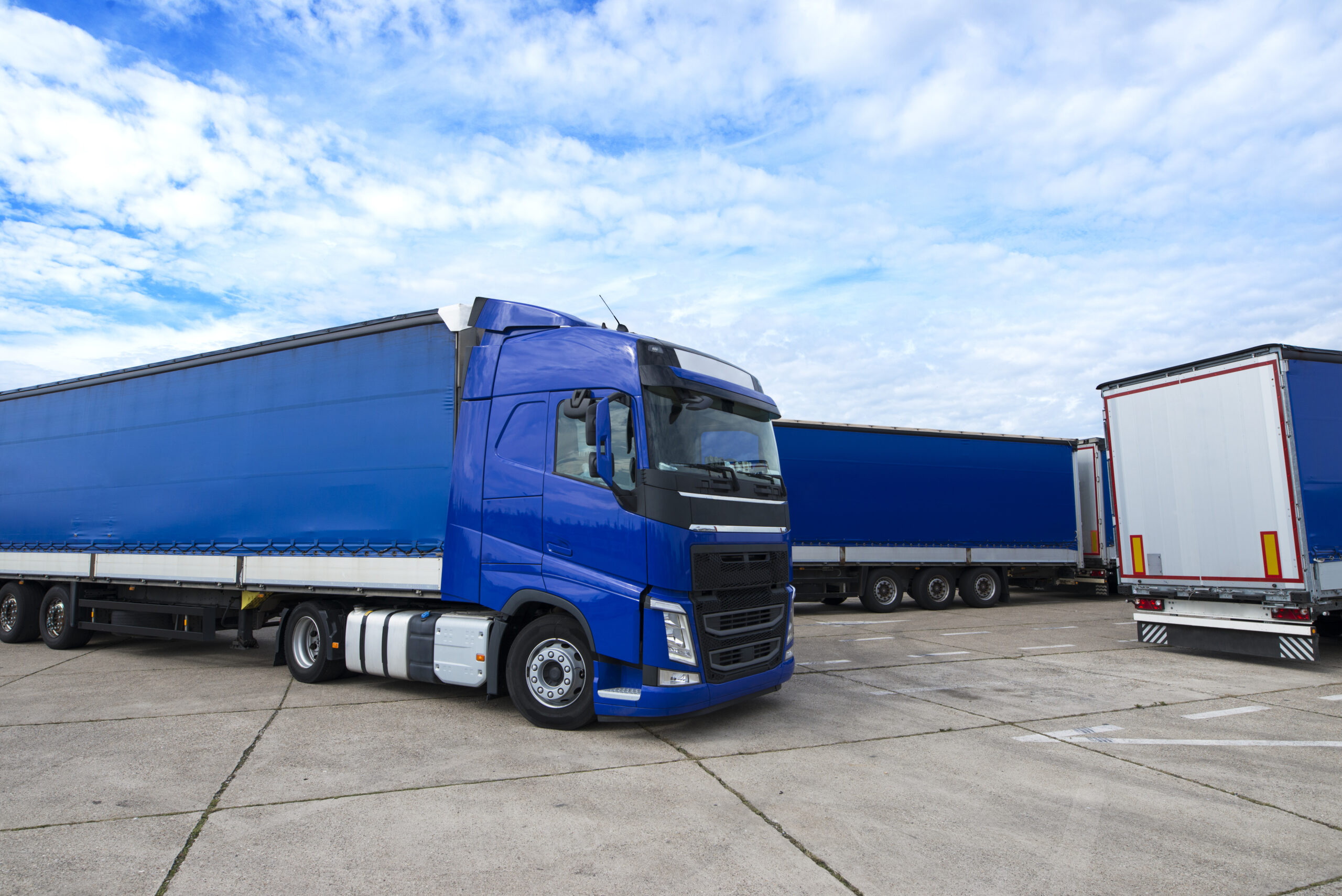 Transport palet nowych i używanych
